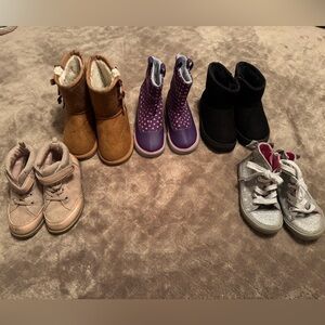 Kids size 7 boot bundle